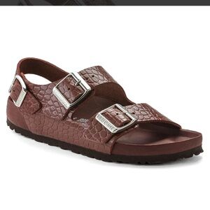 NIB Birkenstocks with back strap